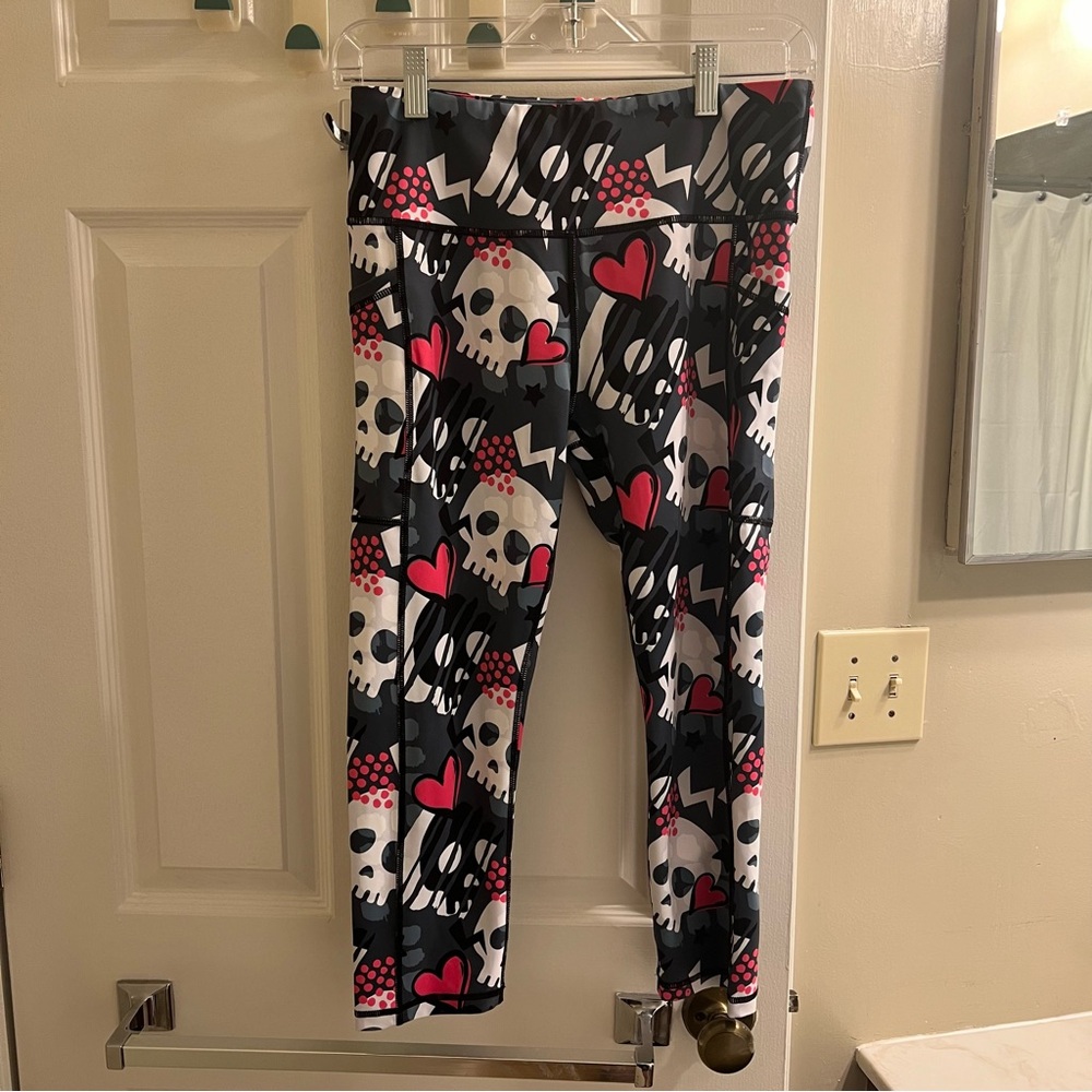 Constantly Varied Gear heartbreaker capris - medium